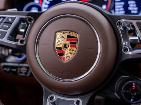 Certified 2023 Porsche Cayenne Turbo AWD/4WD image 29