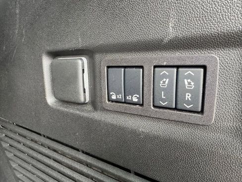 Used 2025 Chevrolet Tahoe RST w/ Comfort Package AWD/4WD image 38