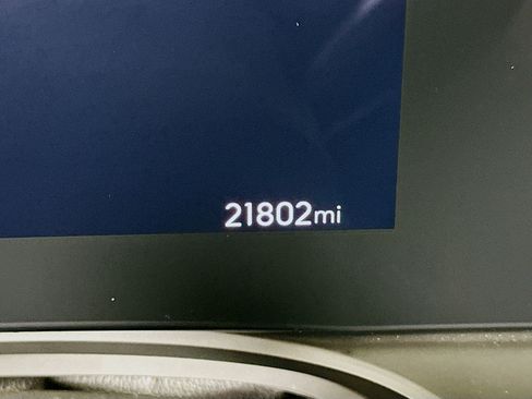 Used 2025 Buick Envista Preferred FWD image 19