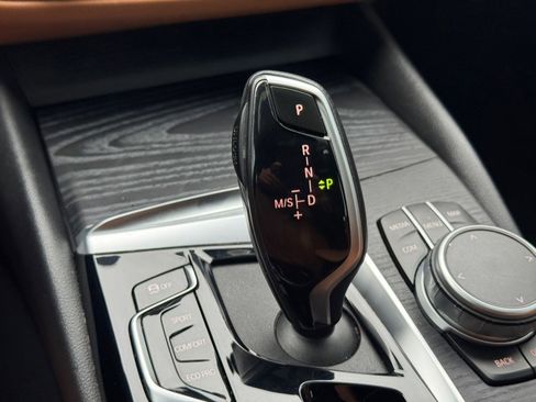 Used 2022 BMW 530i xDrive w/ Convenience Package image 66