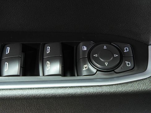 Used 2023 GMC Sierra 1500 SLT image 25