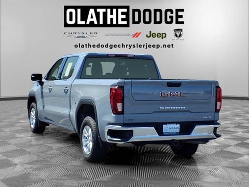 Used 2024 GMC Sierra 1500 SLE RWD image 3