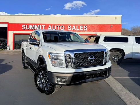 Used 2018 Nissan Titan Platinum Reserve image 2