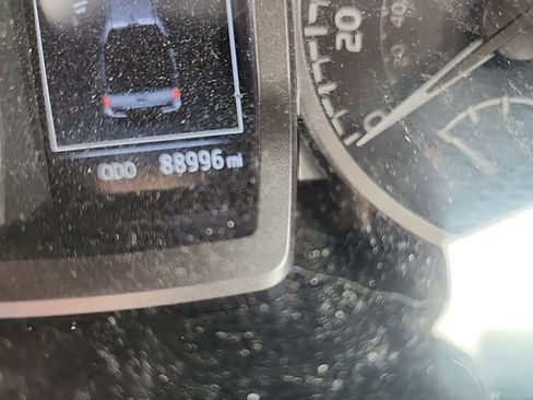 Used 2017 Toyota Tacoma Limited w/ Tow Package image 13