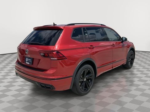 Certified 2024 Volkswagen Tiguan SE R-Line FWD image 9