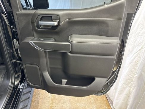 Certified 2022 GMC Sierra 1500 AT4 w/ AT4 Premium Package image 29