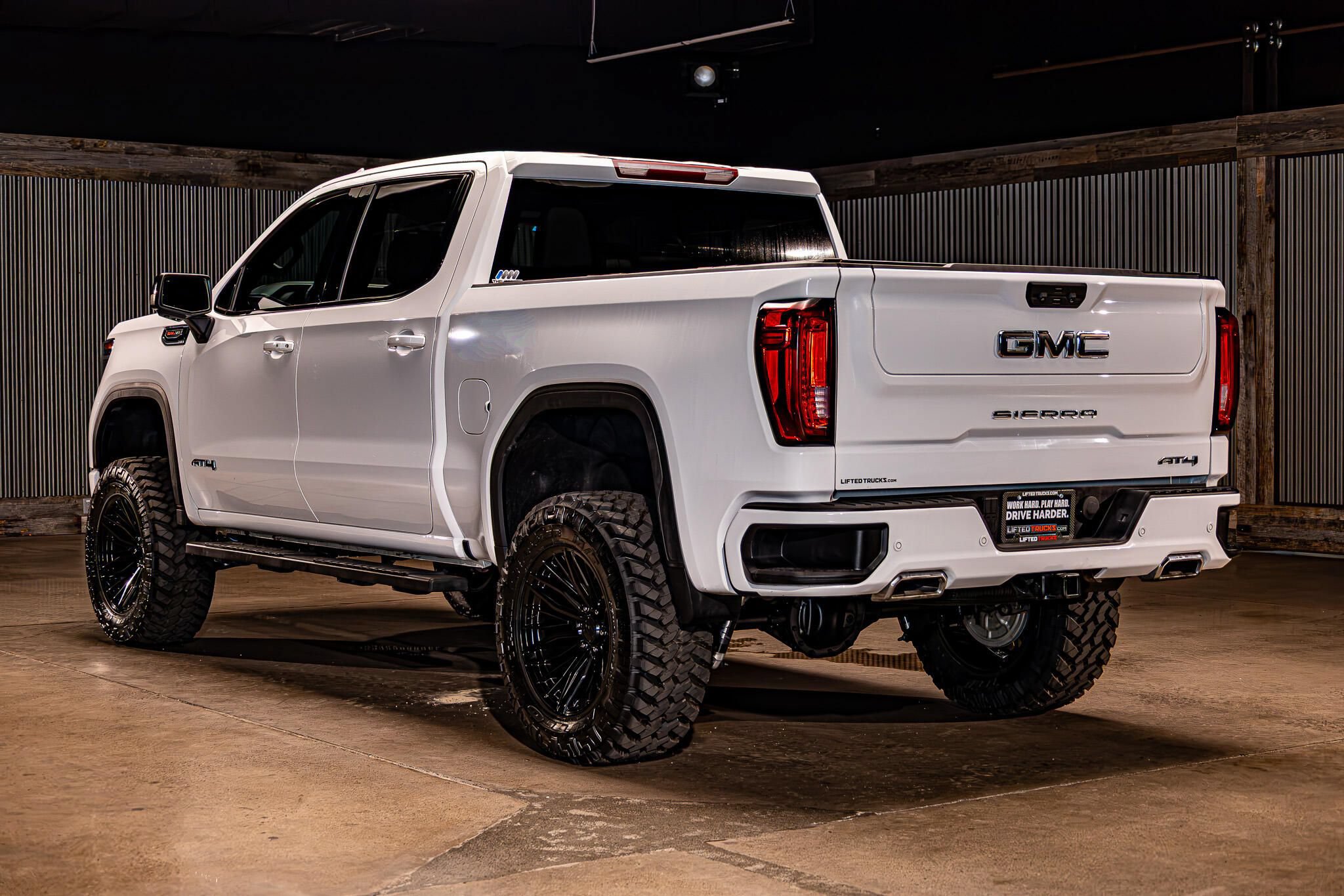 Used 2025 GMC Sierra 1500 AT4 AWD/4WD image 7