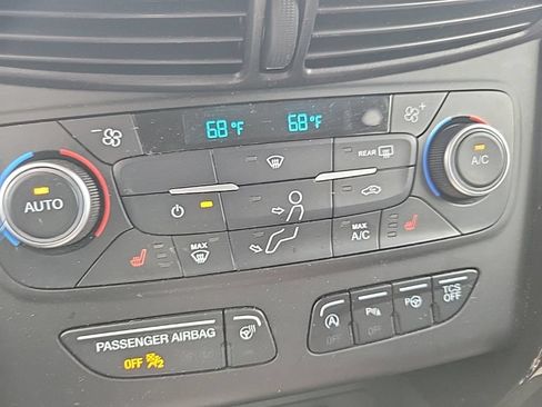 Used 2018 Ford Escape Titanium AWD/4WD image 36