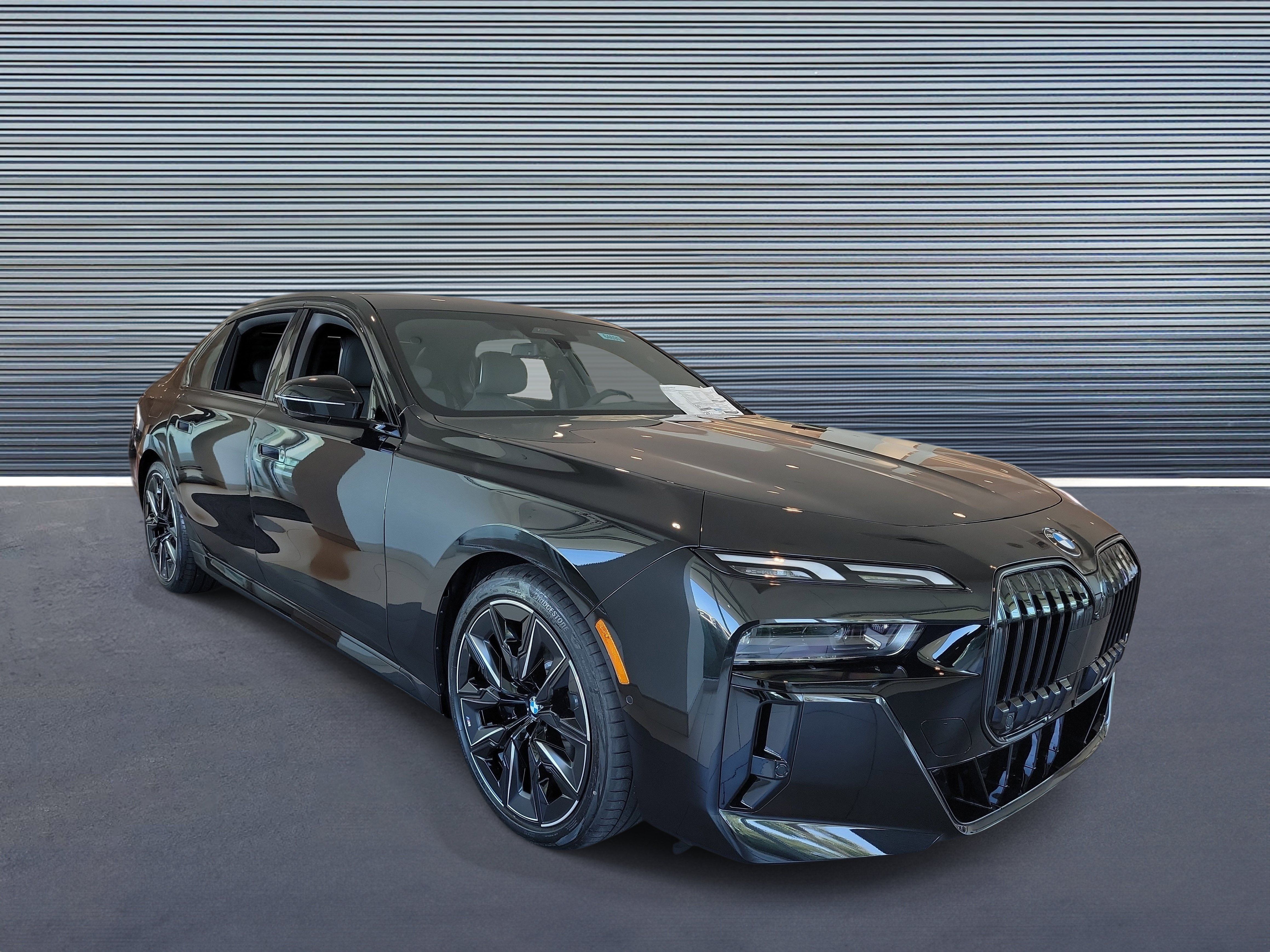 New 2026 BMW 740i w/ Premium Package RWD image 2