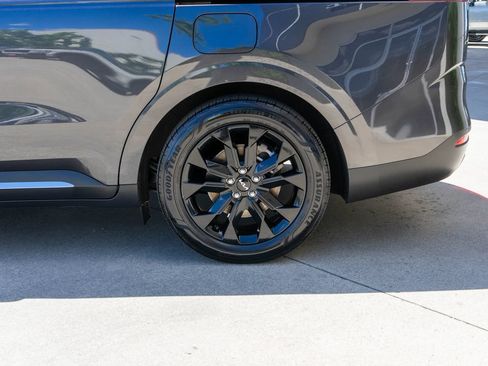 Certified 2024 Kia Carnival SX Prestige FWD image 35