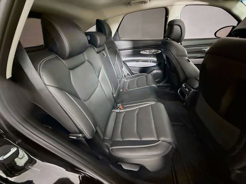 Used 2024 Genesis GV70 2.5T Advanced w/ Advanced Package image 28