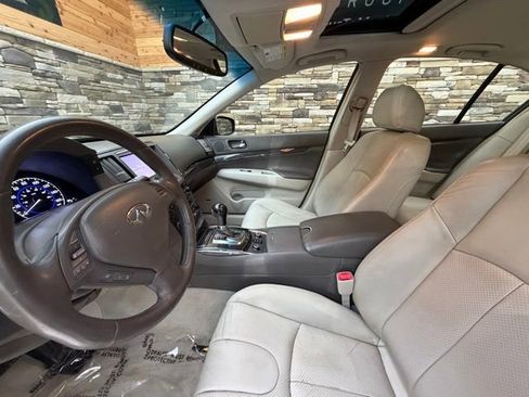 Used 2015 INFINITI Q40 AWD w/ Navigation Package image 14