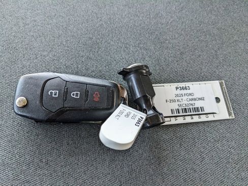 Used 2025 Ford F250 XLT image 29