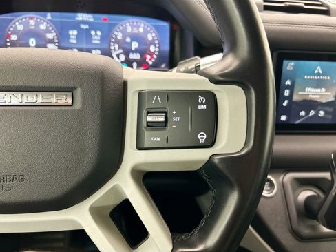 Used 2021 Land Rover Defender 90 First Edition image 15