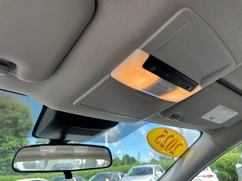 Used 2025 Nissan Sentra SV FWD image 29