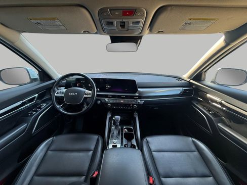 Used 2025 Kia Telluride S image 5
