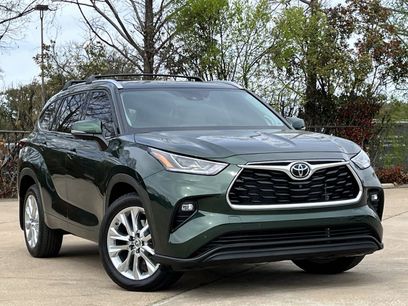 Used 2024 Toyota Highlander Limited
