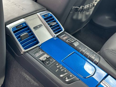 Used 2015 Porsche Panamera GTS image 17