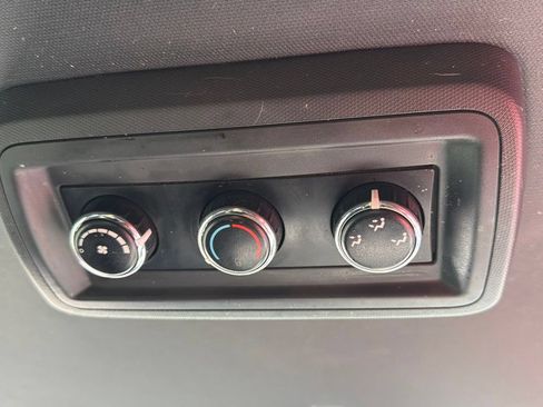 Used 2018 Dodge Grand Caravan SXT FWD image 19