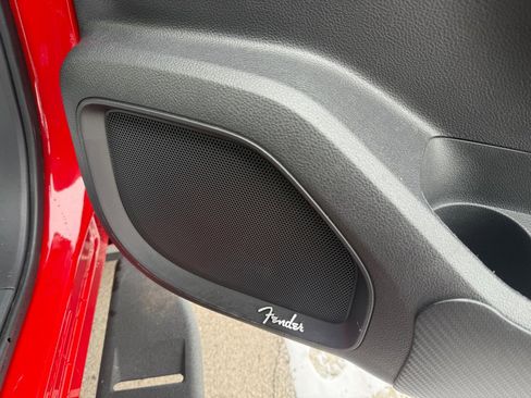 Used 2024 Nissan Titan PRO-4X w/ Pro-4x Convenience Package image 18