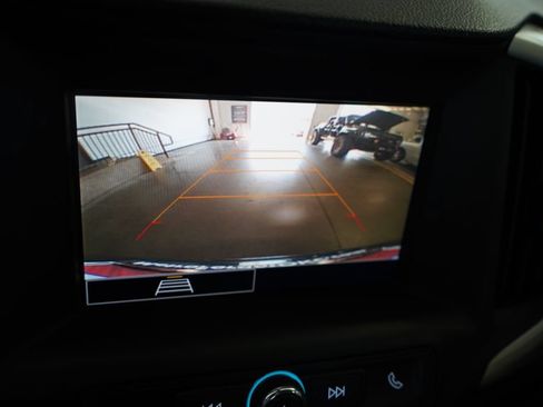 Used 2024 GMC Terrain SLE AWD/4WD image 39