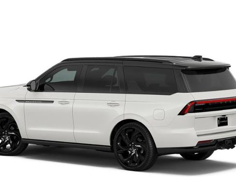 New 2026 Lincoln Navigator Black Label AWD/4WD image 25