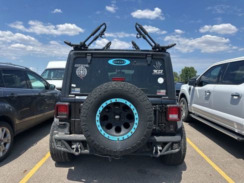 Used 2018 Jeep Wrangler Unlimited Sport S AWD/4WD image 9