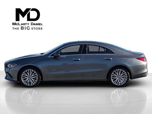 Used 2021 Mercedes-Benz CLA 250 4MATIC image 3