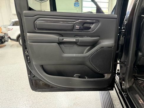 Used 2022 RAM 1500 Limited w/ Body-Colour Bumper Group AWD/4WD image 12
