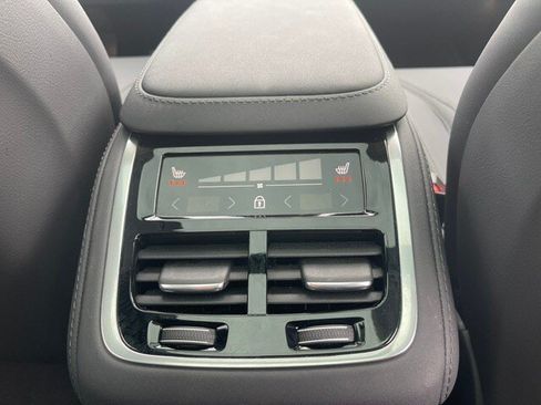 Used 2026 Volvo XC90 B6 Plus AWD/4WD image 11