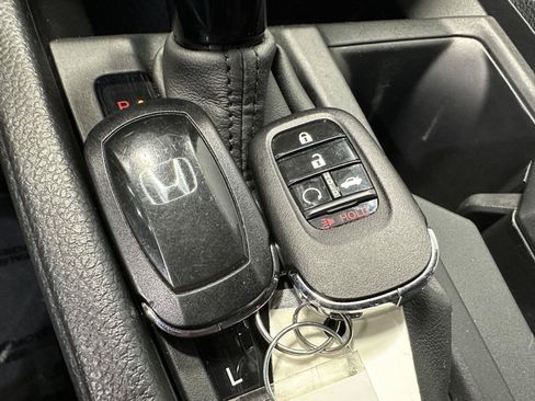 Certified 2024 Honda Accord EX image 28