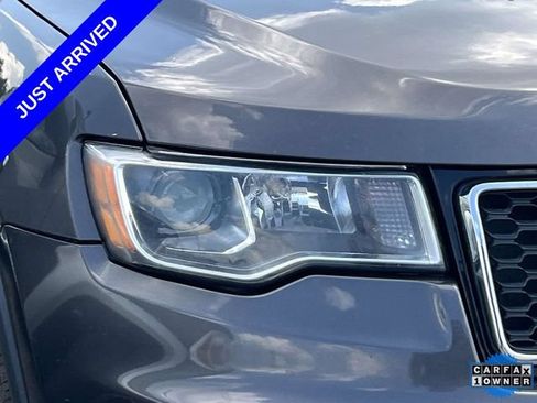 Used 2018 Jeep Grand Cherokee Limited w/ Trailer Tow Group IV AWD/4WD image 9