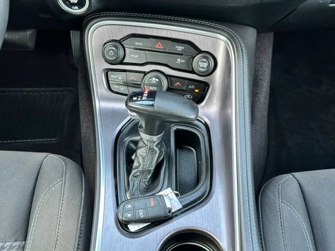 Used 2017 Dodge Challenger SXT RWD image 19