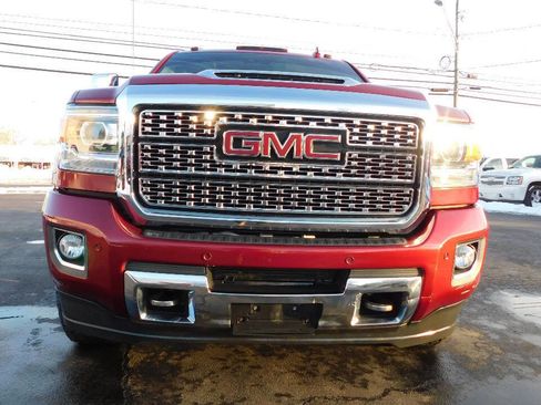 Used 2018 GMC Sierra 2500 Denali w/ Duramax Plus Package image 31