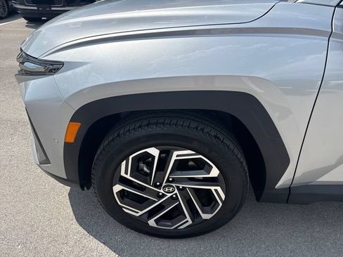 Certified 2026 Hyundai Tucson Limited AWD/4WD image 10
