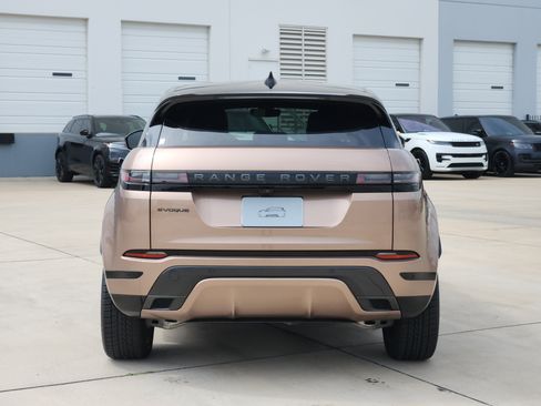 Used 2026 Land Rover Range Rover Evoque Dynamic SE AWD/4WD image 6