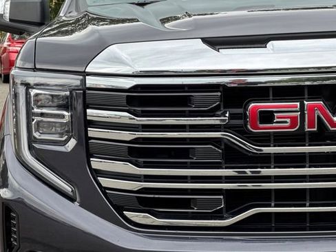 Used 2022 GMC Sierra 1500 SLT w/ SLT Premium Package AWD/4WD image 48