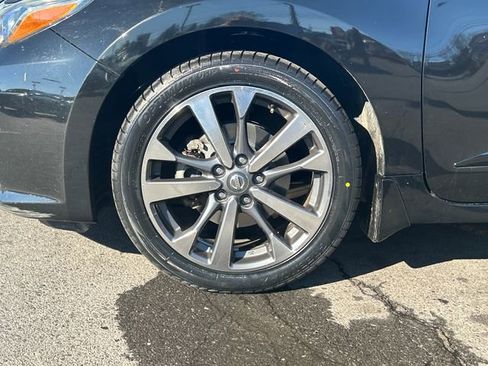 Used 2016 Nissan Altima 2.5 SR image 26