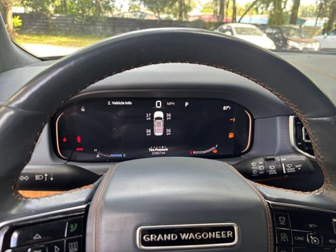 Used 2023 Jeep Grand Wagoneer Series II AWD/4WD image 45