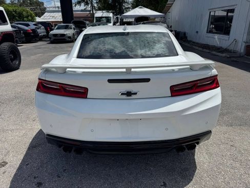 Used 2017 Chevrolet Camaro SS image 15