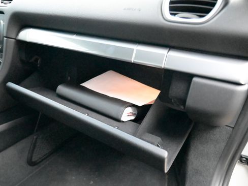 Used 2019 Porsche 718 Cayman S image 43