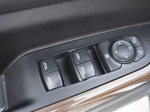 Certified 2023 GMC Acadia SLE image 24