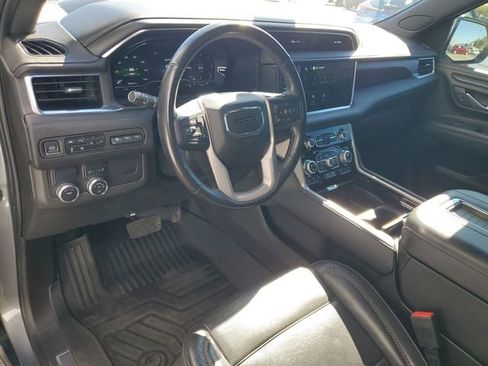 Used 2022 GMC Yukon Denali image 27