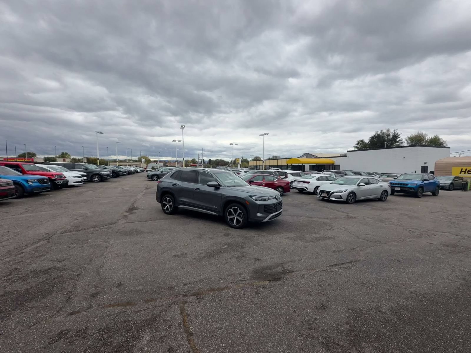 Used 2026 Volkswagen Tiguan SE AWD/4WD image 15