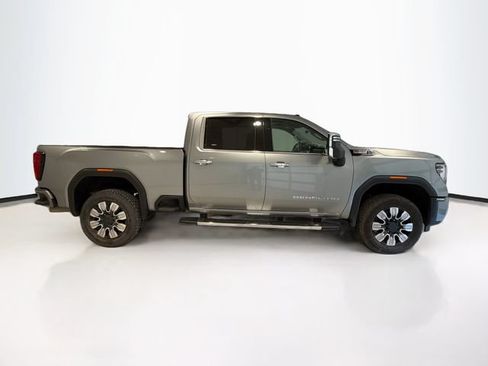 Used 2024 GMC Sierra 2500 Denali w/ Denali Reserve Package AWD/4WD image 8