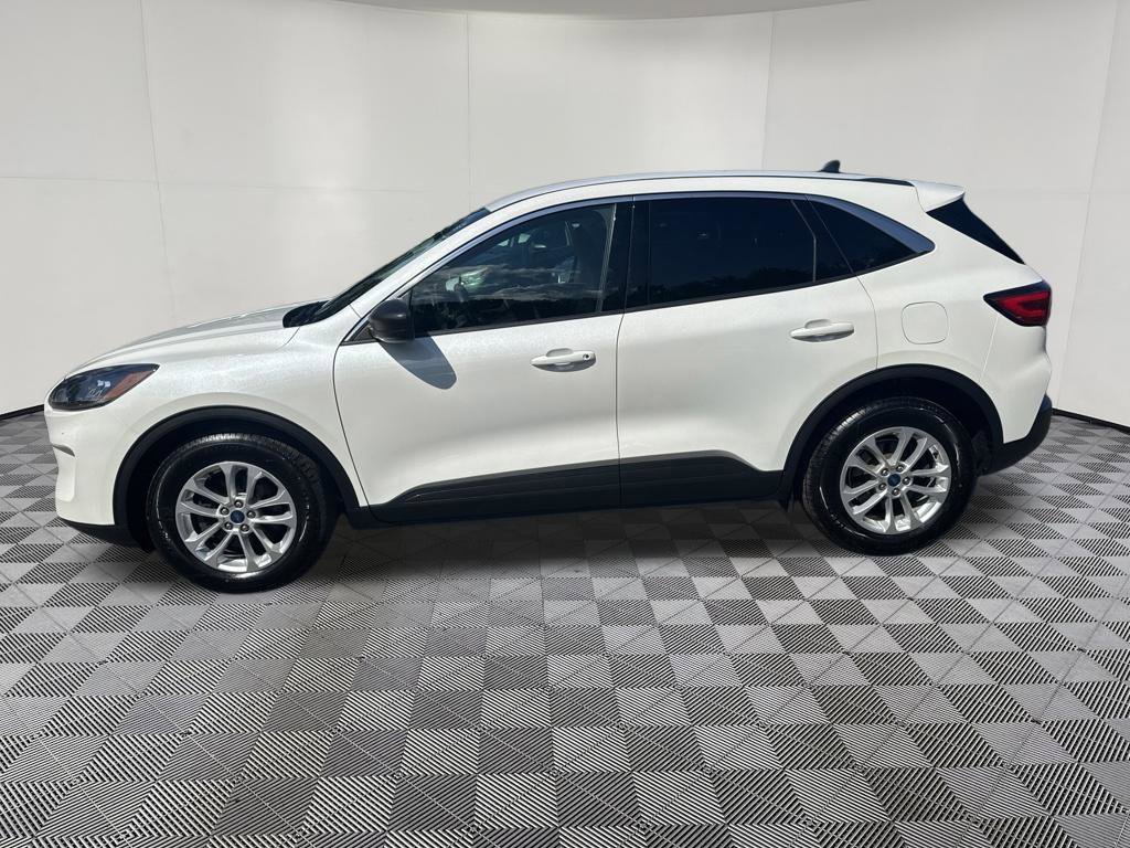 Used 2022 Ford Escape SE FWD image 22