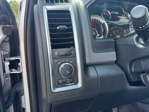 Used 2017 RAM 3500 Big Horn image 19