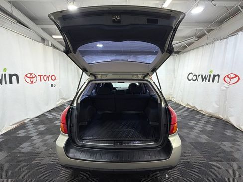 Used 2006 Subaru Outback 2.5XT AWD/4WD image 17