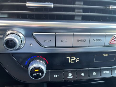 Used 2022 Kia Telluride S AWD/4WD image 24