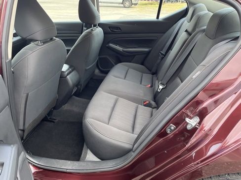 Used 2024 Nissan Altima 2.5 SV image 8